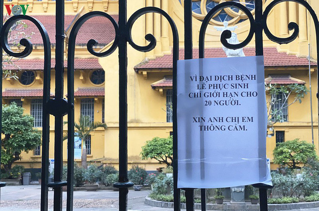 Ảnh: Nhà thờ ở Hà Nội vắng lặng dịp Lễ Phục sinh, tổ chức trực tuyến tránh Covid-19 - Ảnh 5.
